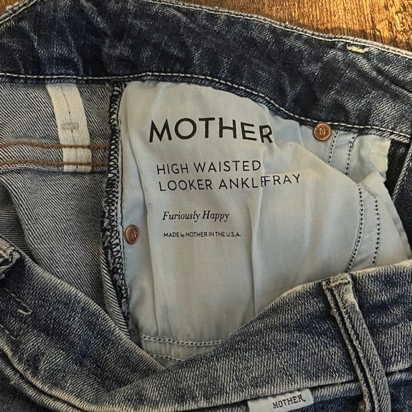 Mother Denim Looker High Waisted Skinny Jeans | Knee Rips, Ankle Fray, Size 25 - Picture 6 of 9
